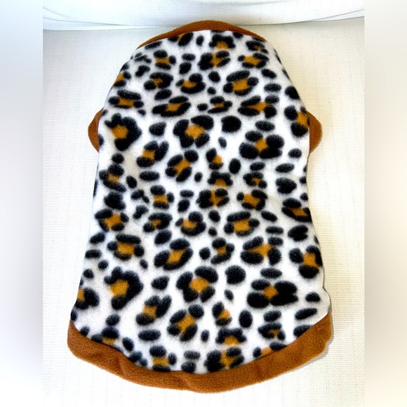 Doggy leopard print sweater for small dogs 🐶🐾🐾🐶 - Picture 3 of 4